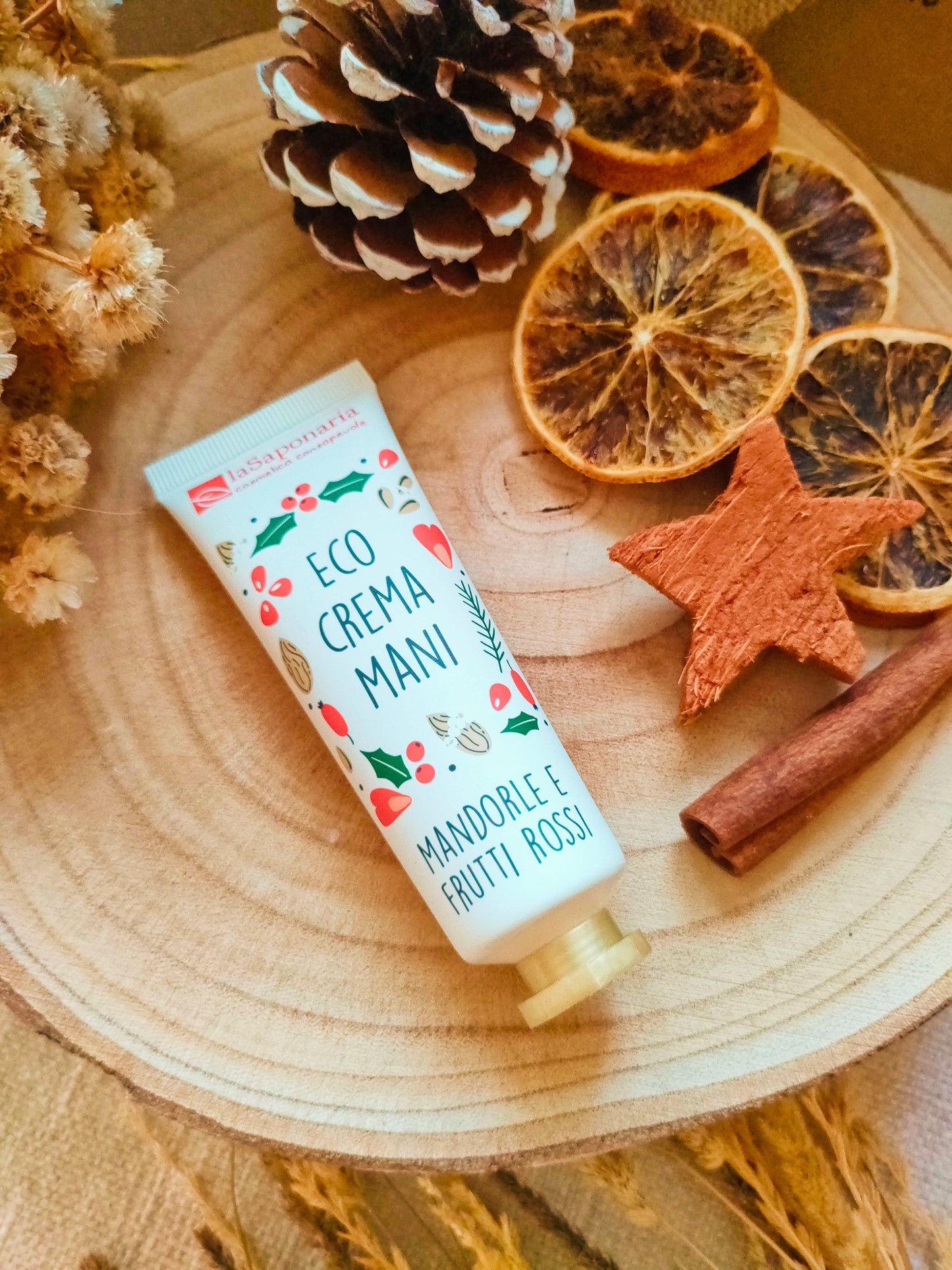 Crema mani Mandorle & Frutti rossi- La Saponaria