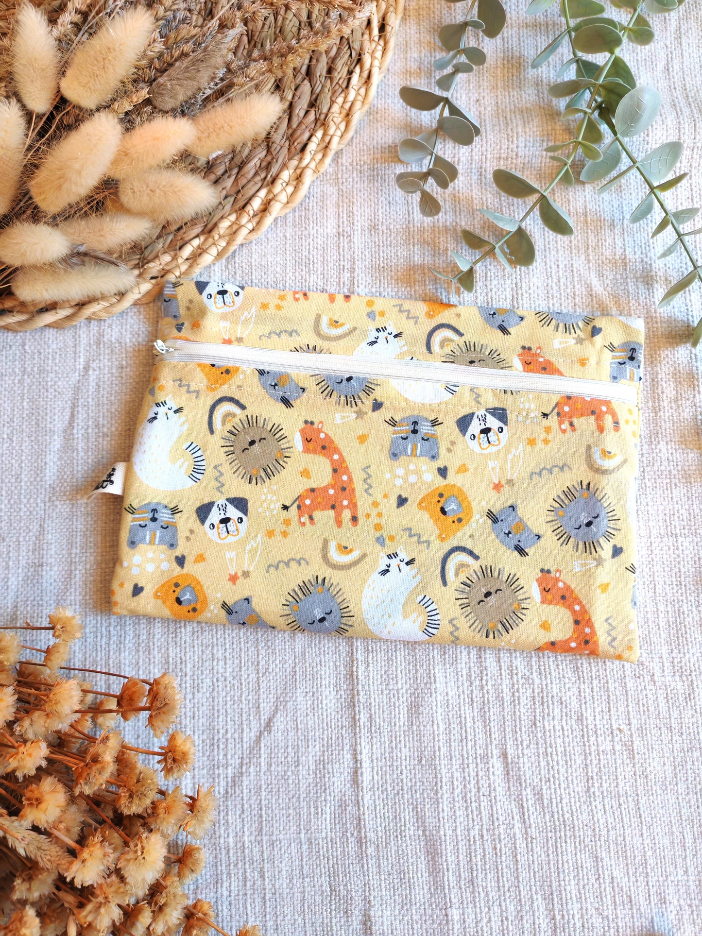 Set Astuccio + 12 Matite colorate in carta riciclata