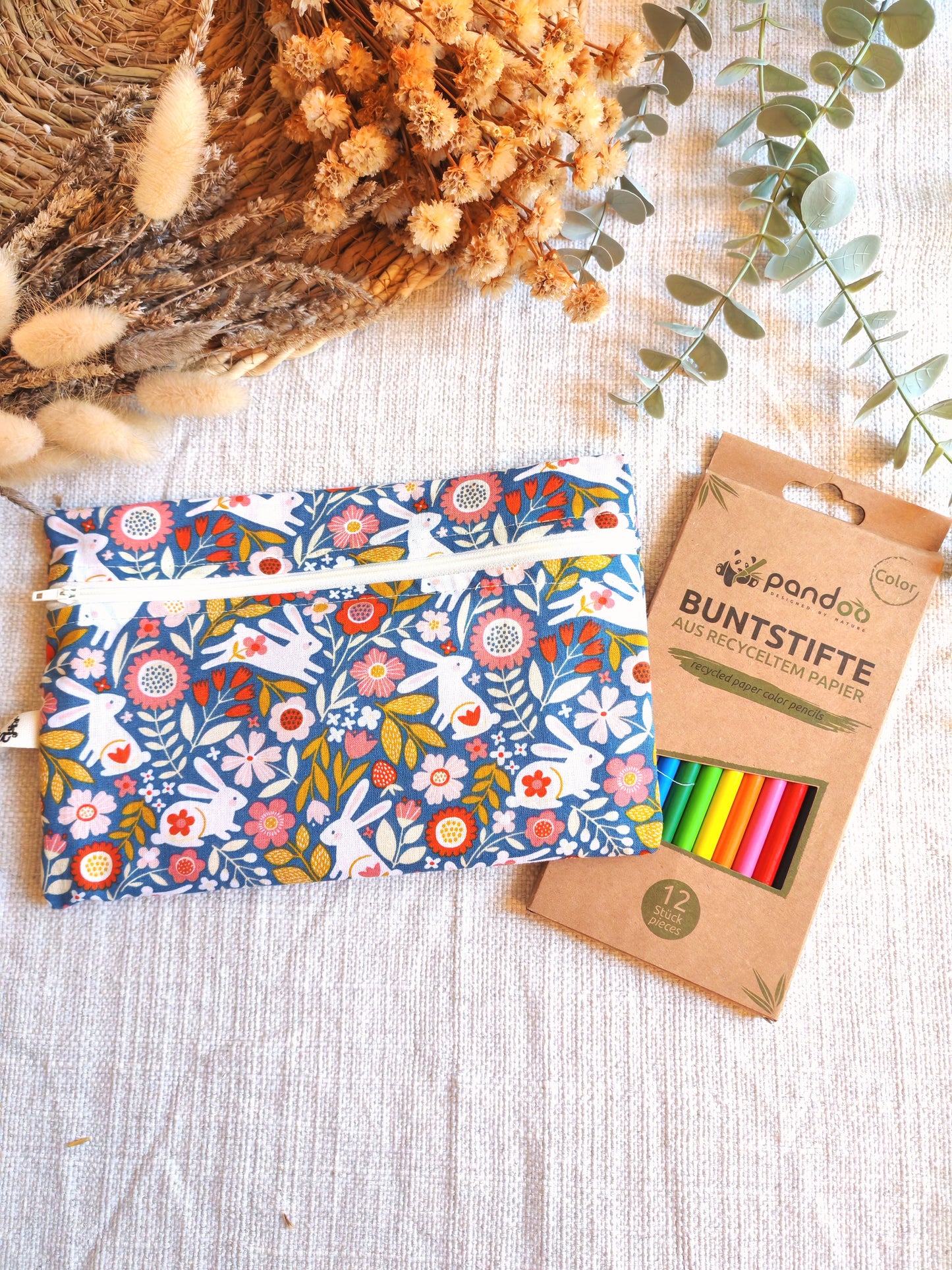 Set Astuccio + 12 Matite colorate in carta riciclata